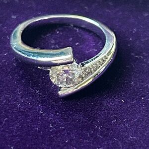 .8 CT Moissanite Diamond Ring size 6